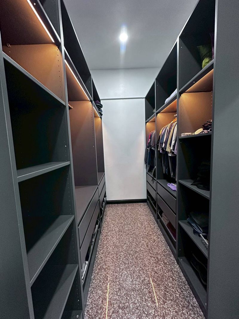 Large Vacation Home with Private Pool 7