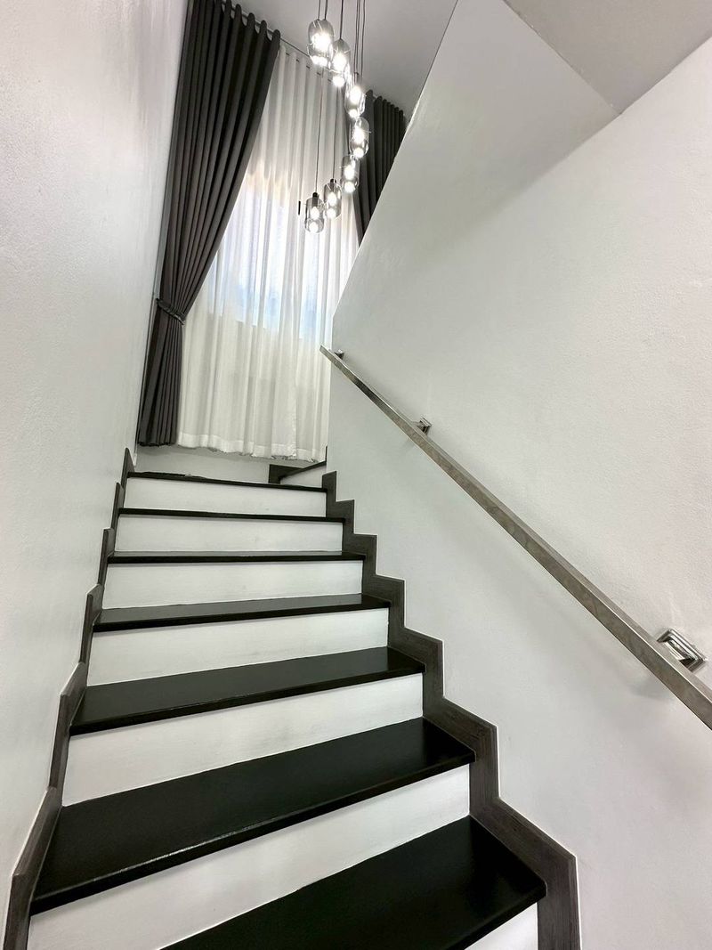 ขายบ้านพร้อมสระ บางเสร่-แยกเจ 10