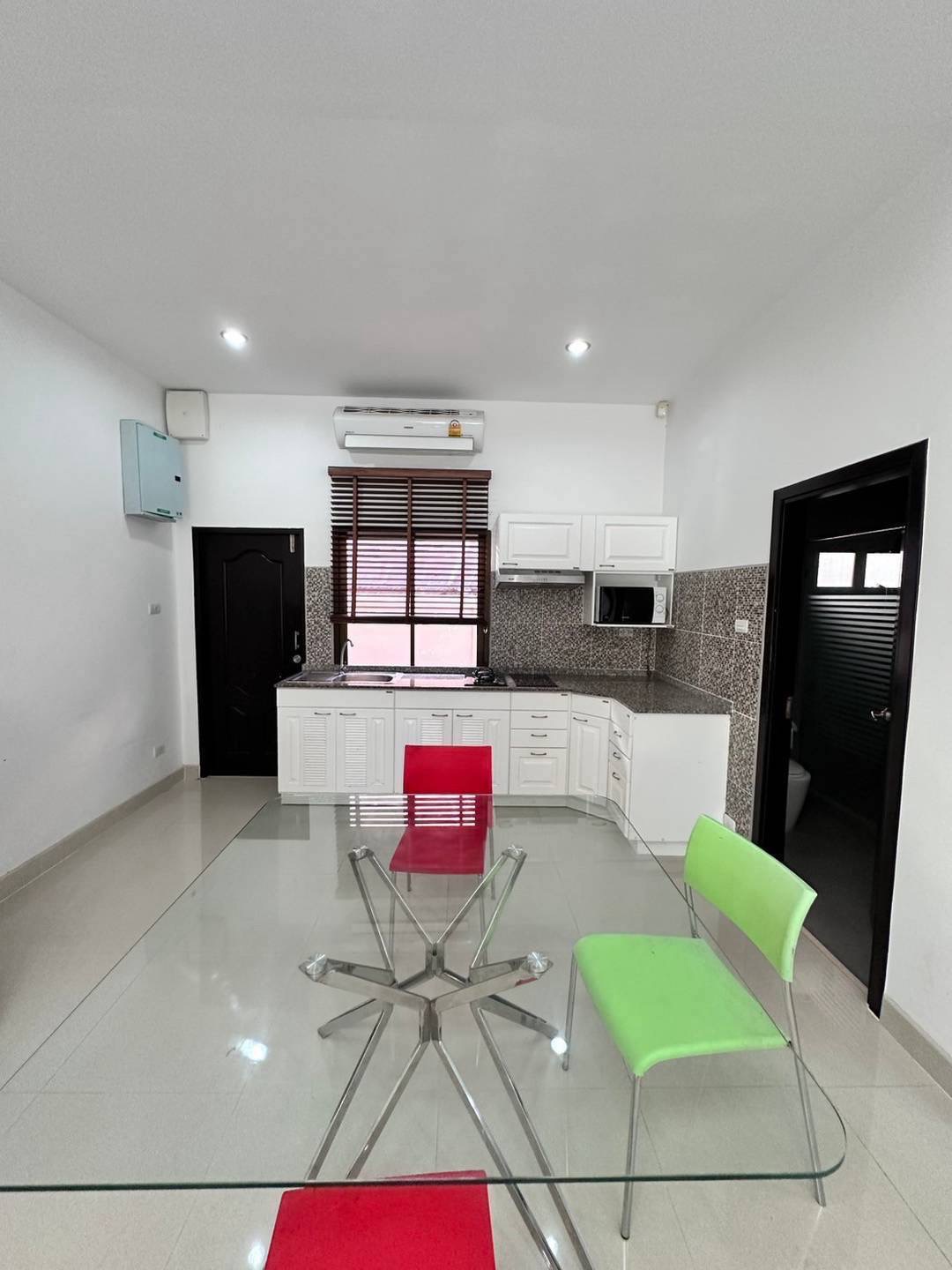 ขายและให้เช่า: บ้านเดี่ยวพร้อมสระส่วนตัว @หมู่บ้านดุสิตพัทยาวิว 4 5