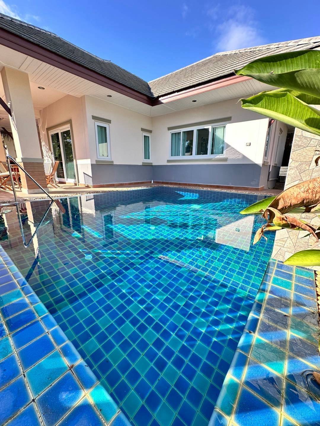 ขายและให้เช่า: บ้านเดี่ยวพร้อมสระส่วนตัว @หมู่บ้านดุสิตพัทยาวิว 4 3