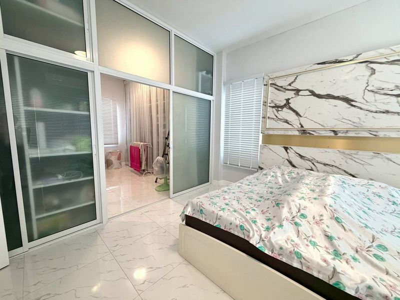 Detached House Like New @Miranda Village Bang Saray 11