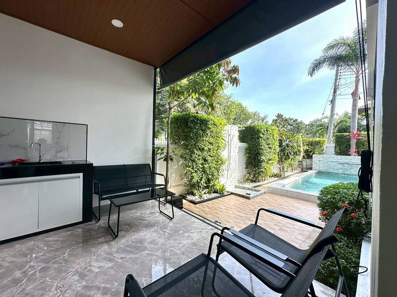 ขายบ้านพร้อมสระ บางเสร่-แยกเจ 15